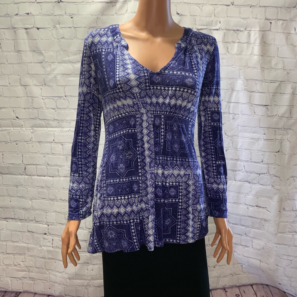 Anthropologie size small boho blue and white paisley long sleeve blouse